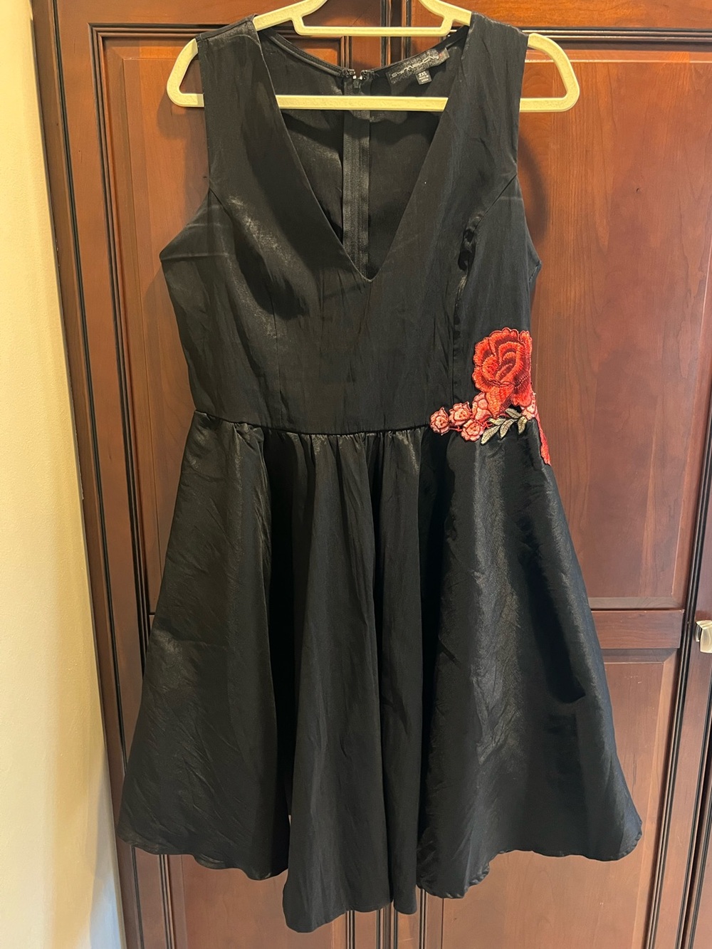 Symphony Plus Black Sleeveless Dress with Red Floral Embroidered Accents - 2XL